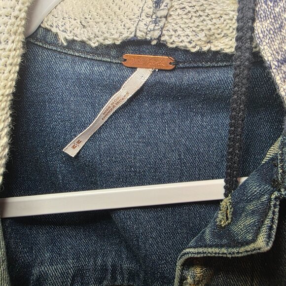 BNWT Free People Denim and knit Jacket - Size M - Retail $209 - Picture 5 of 6